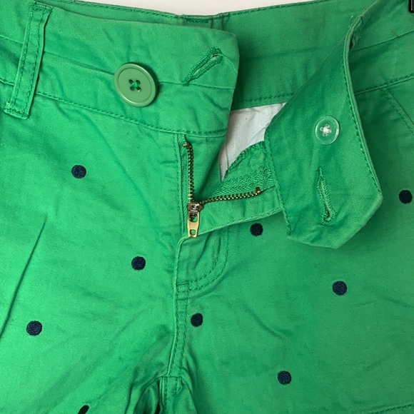 BRITISH KHAkI  POLKA DOTTED SHORTS - Picture 3 of 9